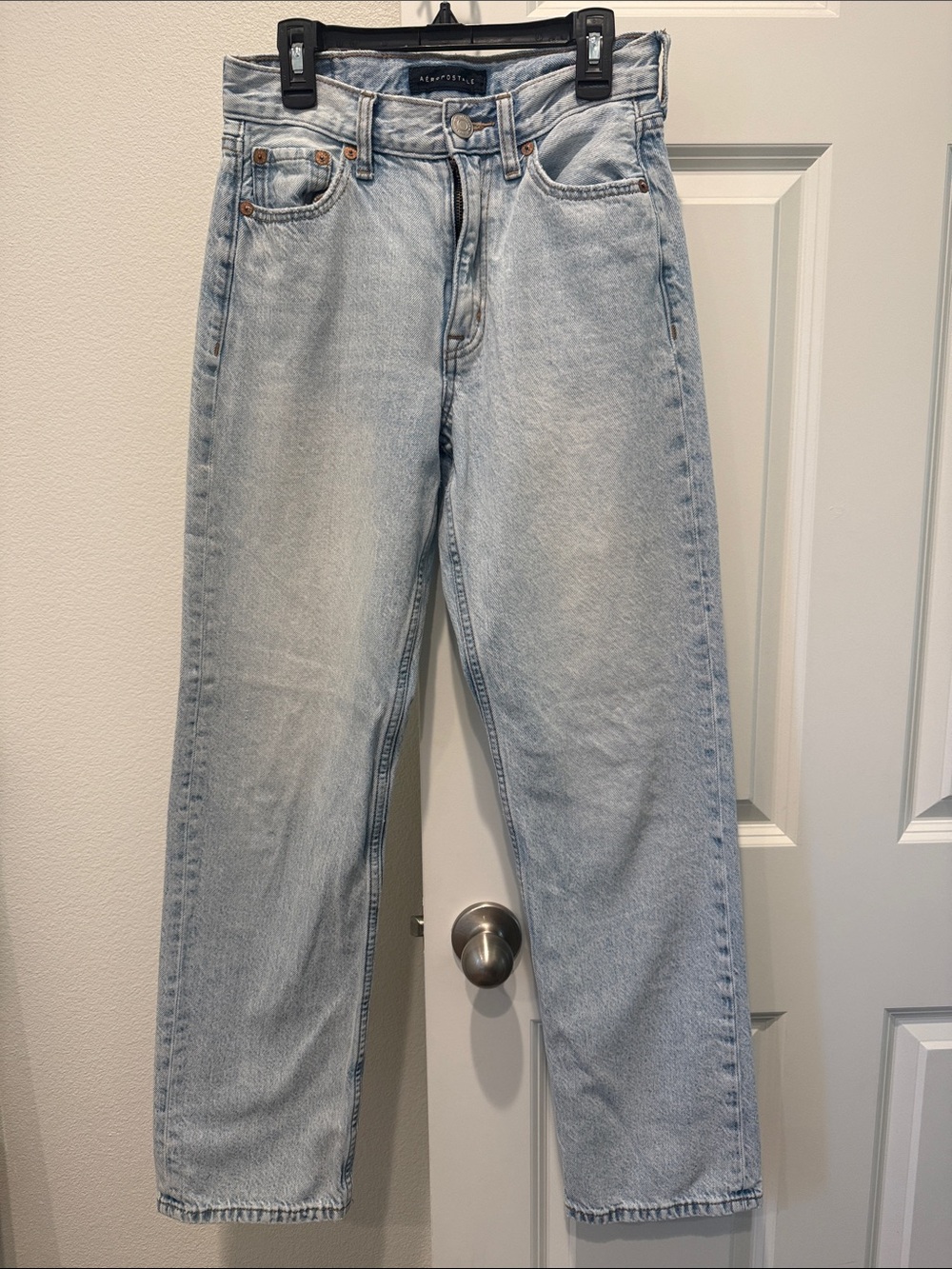 Women’s Light Blue high rise baggy Aeropostale jeans